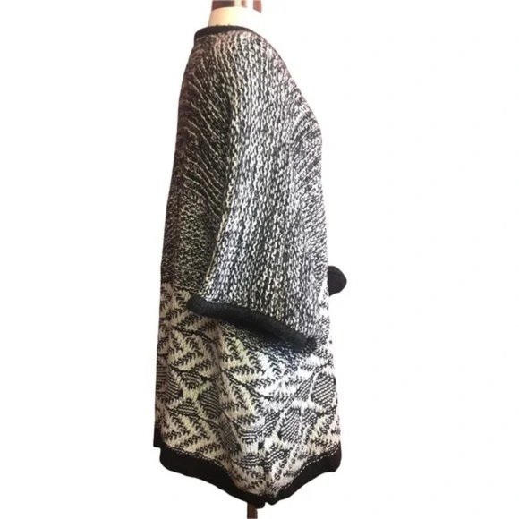 Aerie Cape/ Poncho/ Oversized Chunky Sweater with Pom Poms- One Size NEW tags - Picture 2 of 3